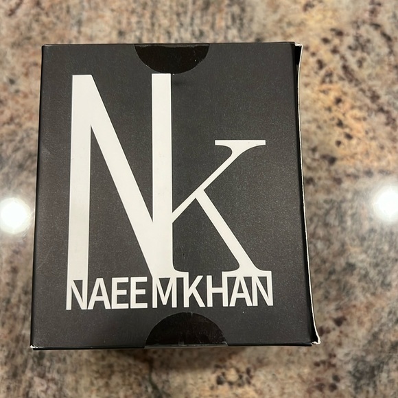 Naeem Khan Candle NIB - Picture 1 of 2